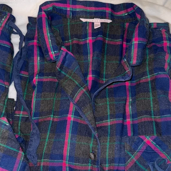 Victoria Secret Plaid Pajama Set in Blue and Pink - Picture 3 of 7